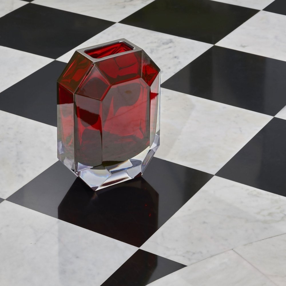 Ваза Baccarat &quot;Octogone Red 250&quot; 